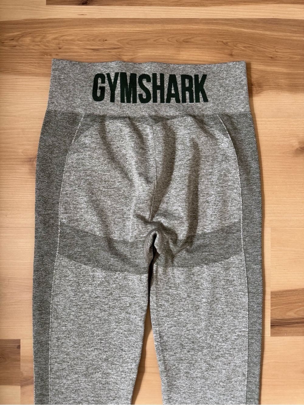 Gymshark Women’s Olive Green Seamless Activewear Leggings with Logo